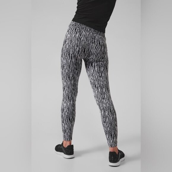Athleta‎ Flurry Elemental Tight Legging Black White XS - Picture 3 of 8